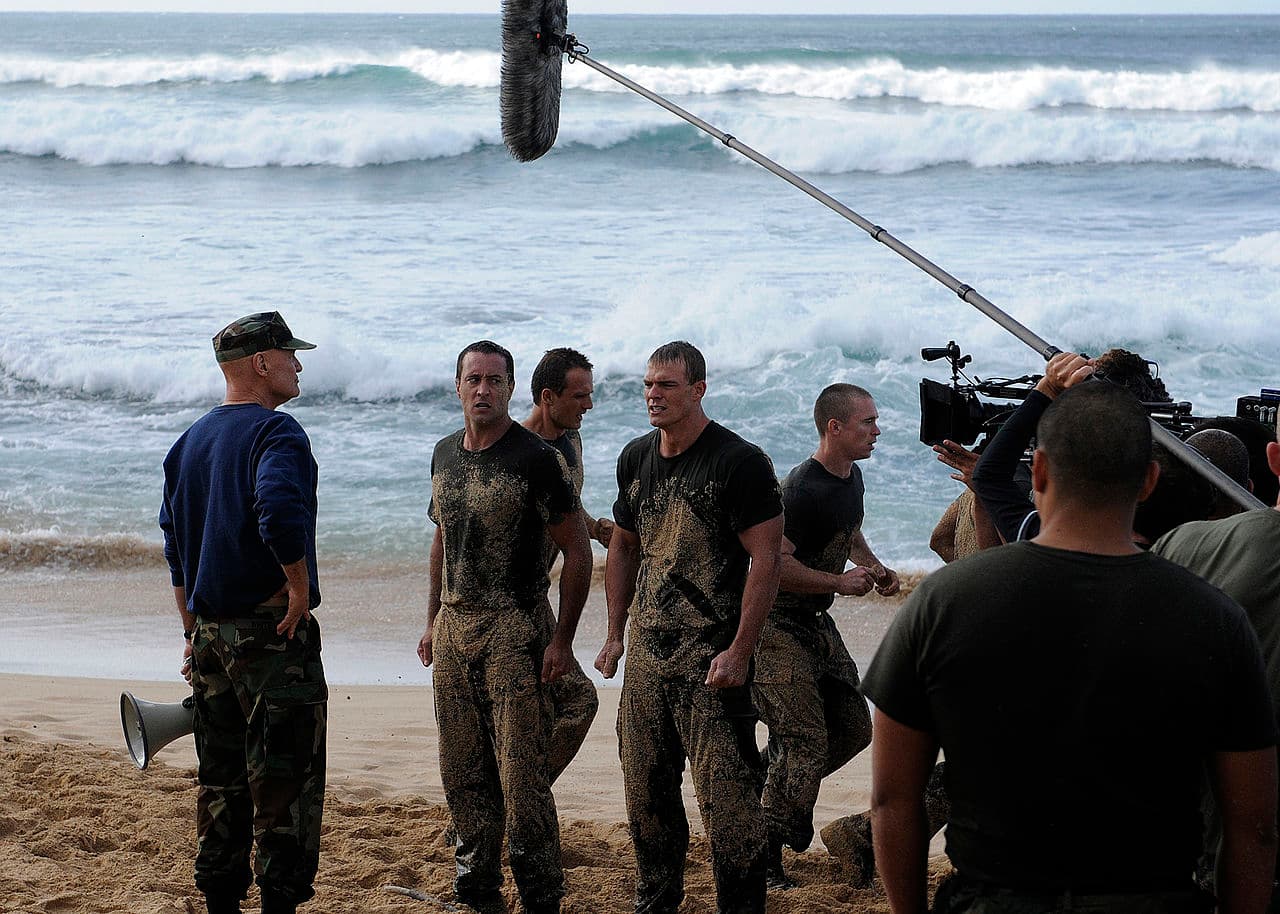 Filming in July: Alan Ritchson to Star and Direct Upcoming Film 'Cicada 3301' in Toronto, Canada