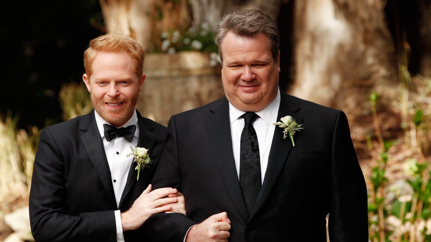 Filming in July: Jesse Tyler Ferguson to Return to the 10th Season of 'Modern Family' in Los Angeles, CA