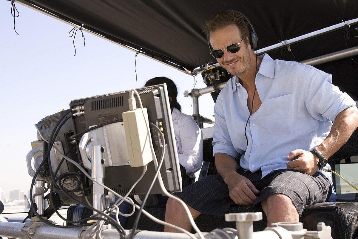 Filming in August: Peter Berg to Direct Upcoming Pilot 'Dare Me' in Ontario, Canada